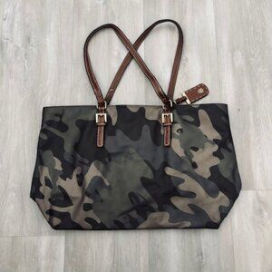 Tommy Hilfiger Julia Camo Tote,